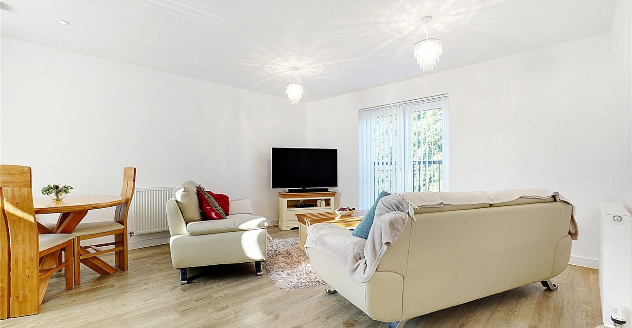 2 bedroom property for sale in Maidstone | Robinson Michael & Jackson