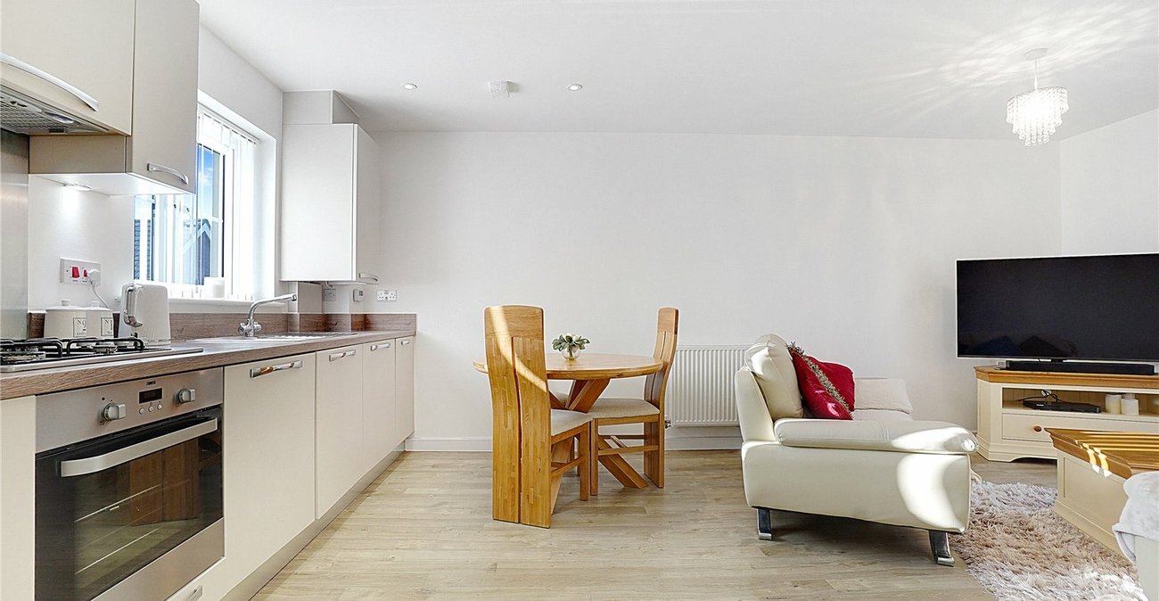 2 bedroom property for sale in Maidstone | Robinson Michael & Jackson