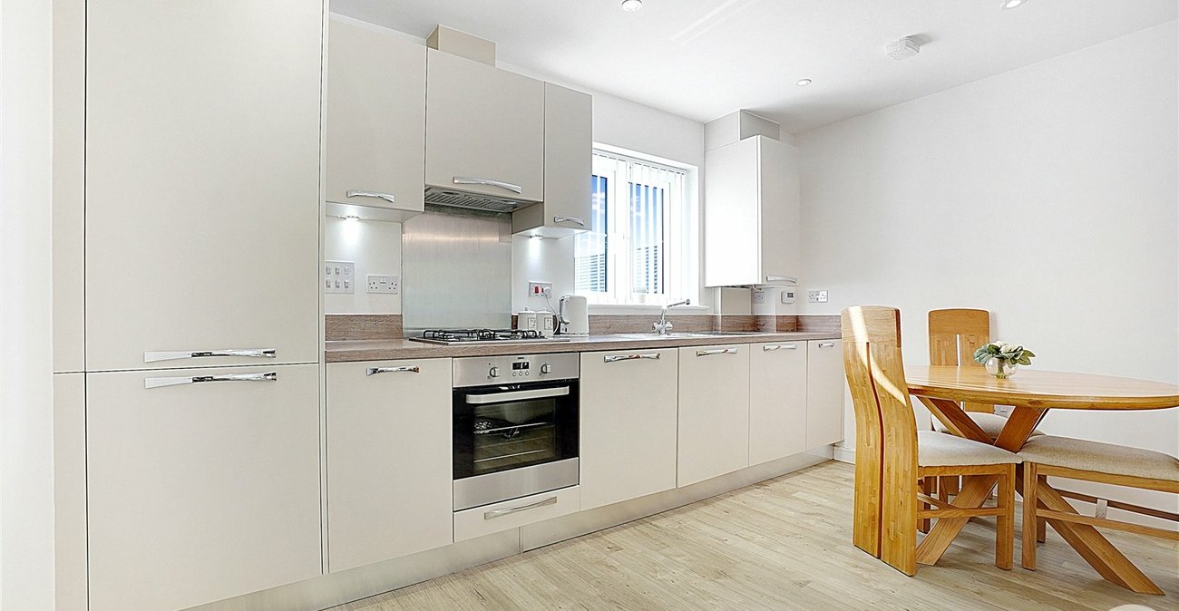 2 bedroom property for sale in Maidstone | Robinson Michael & Jackson