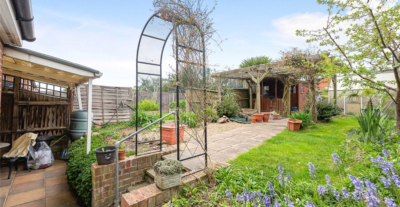 3 bedroom house for sale in Rochester | Robinson Michael & Jackson