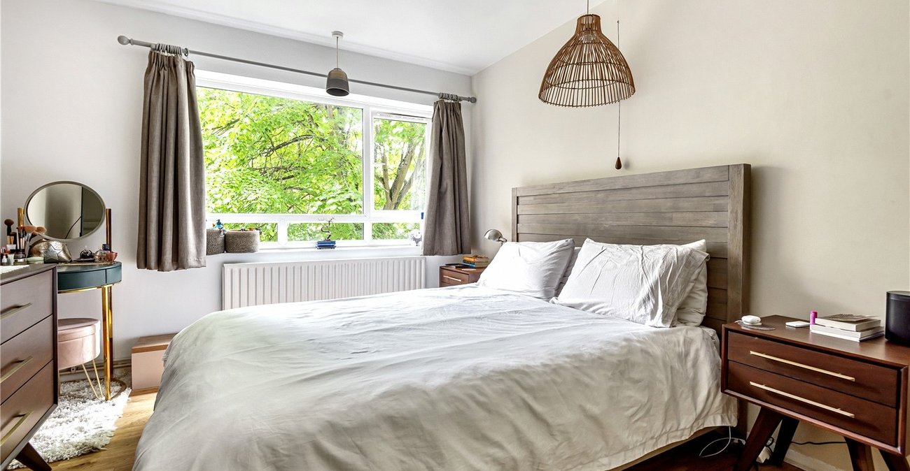 2 bedroom property for sale in Sydenham | Robinson Jackson