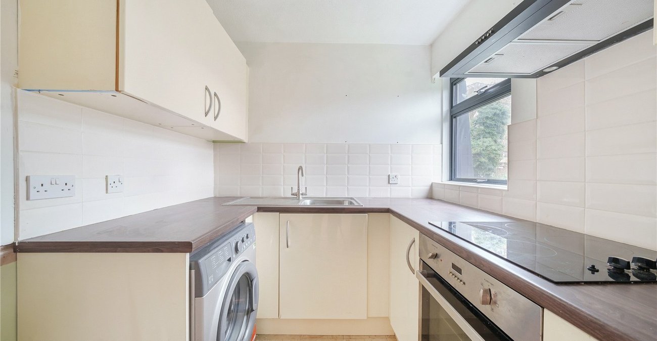 1 bedroom property for sale in London | Robinson Jackson