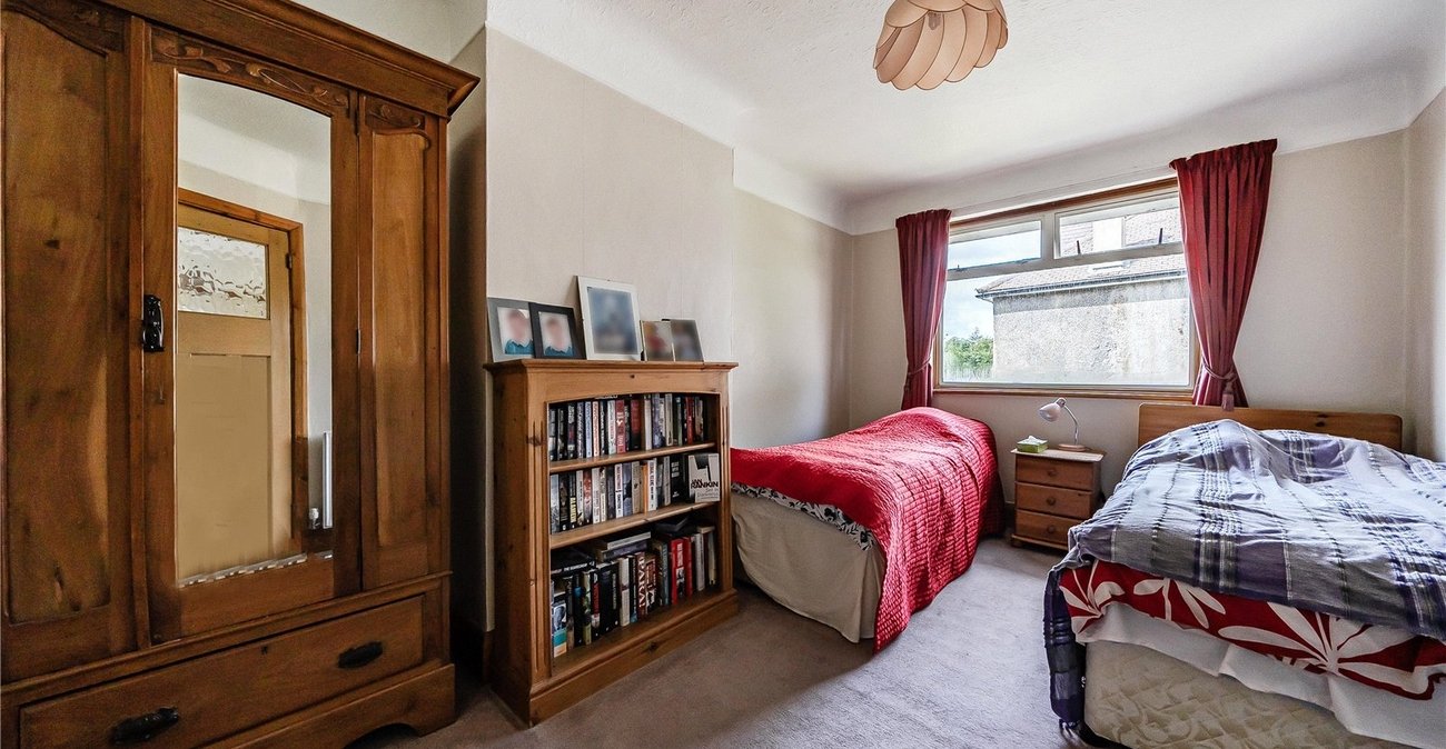 4 bedroom house for sale in London | Robinson Jackson