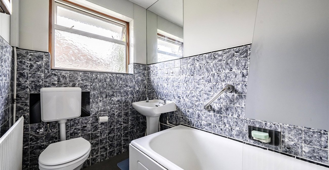 4 bedroom house for sale in London | Robinson Jackson