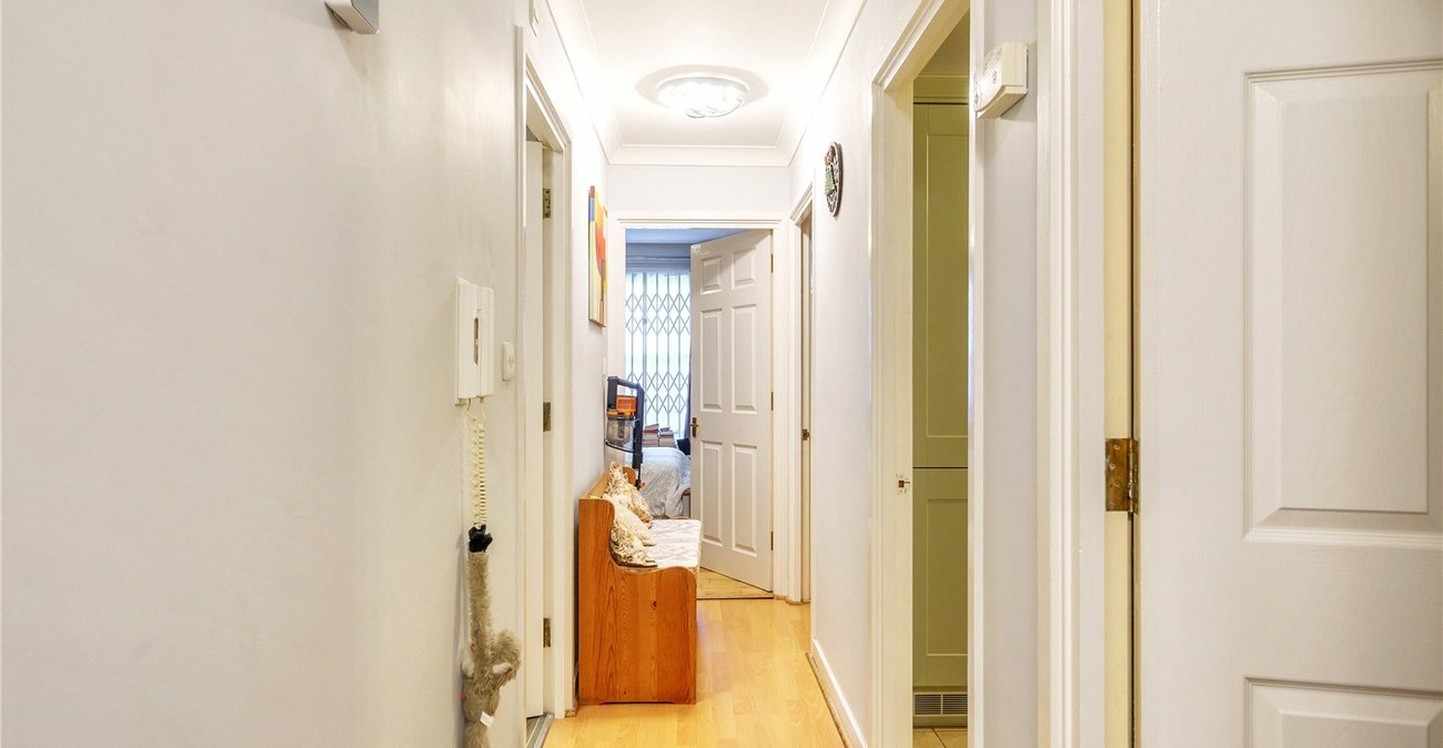 2 bedroom property for sale in  | Robinson Jackson