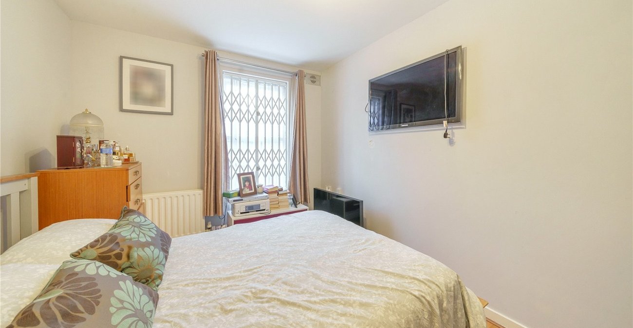 2 bedroom property for sale in  | Robinson Jackson