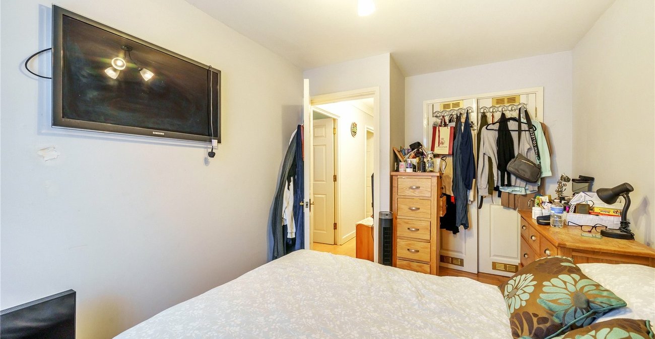 2 bedroom property for sale in  | Robinson Jackson