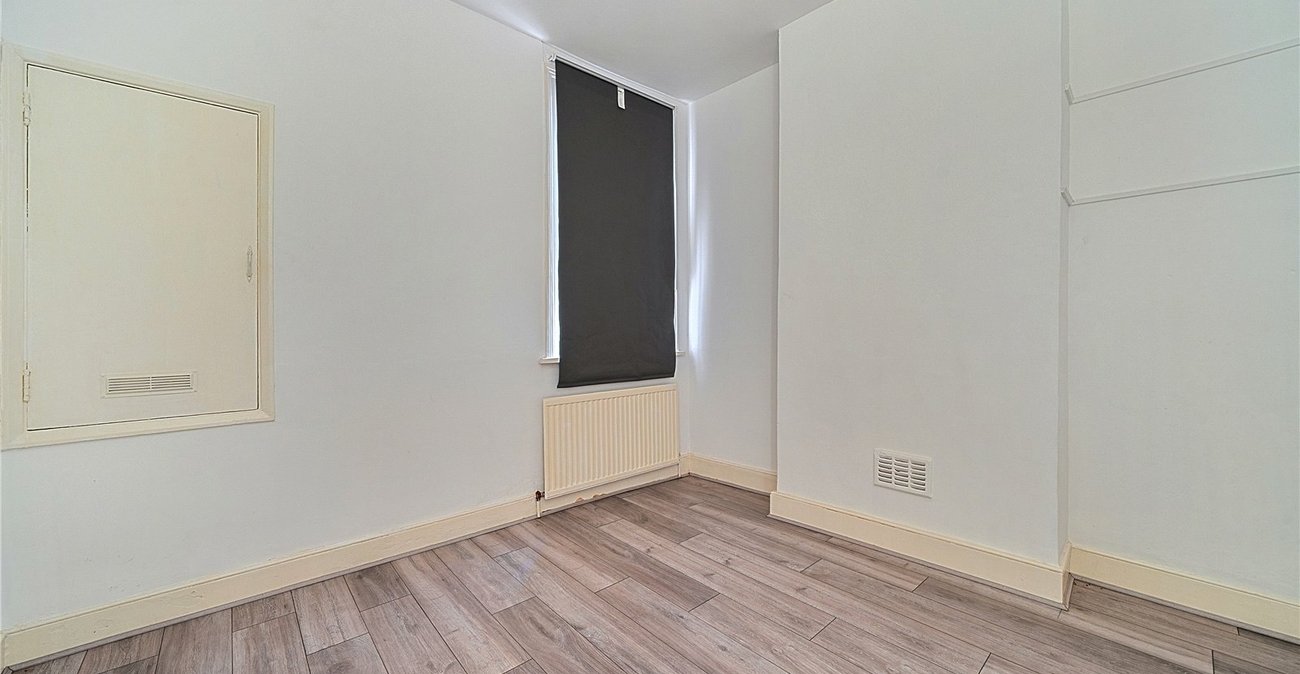 2 bedroom property for sale in Sydenham | Robinson Jackson