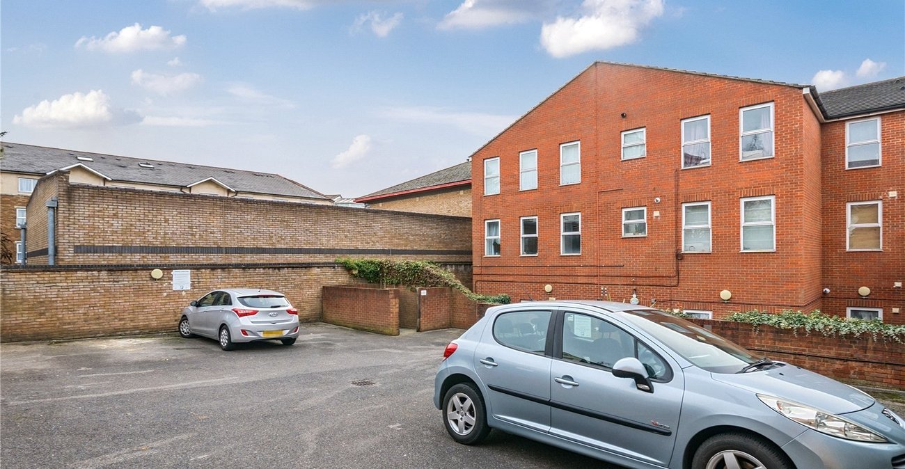 1 bedroom property for sale in Sydenham | Robinson Jackson