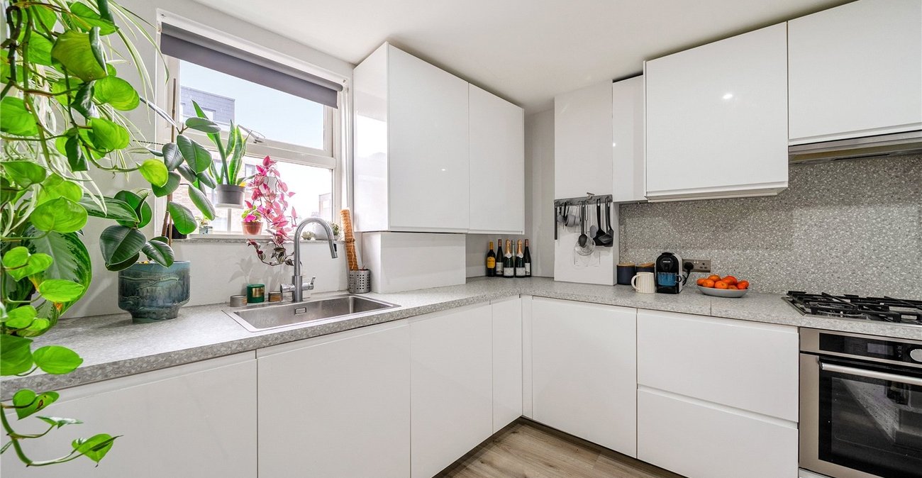 1 bedroom property for sale in Sydenham | Robinson Jackson