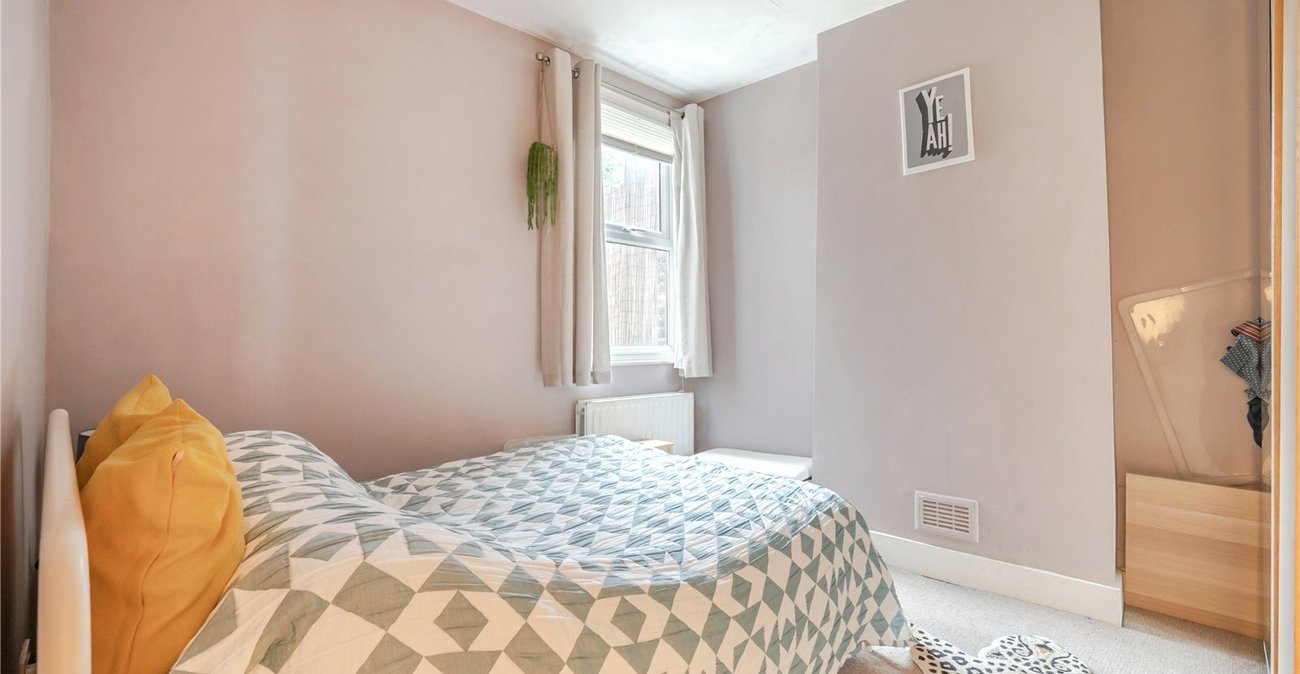 1 bedroom property for sale in Sydenham | Robinson Jackson