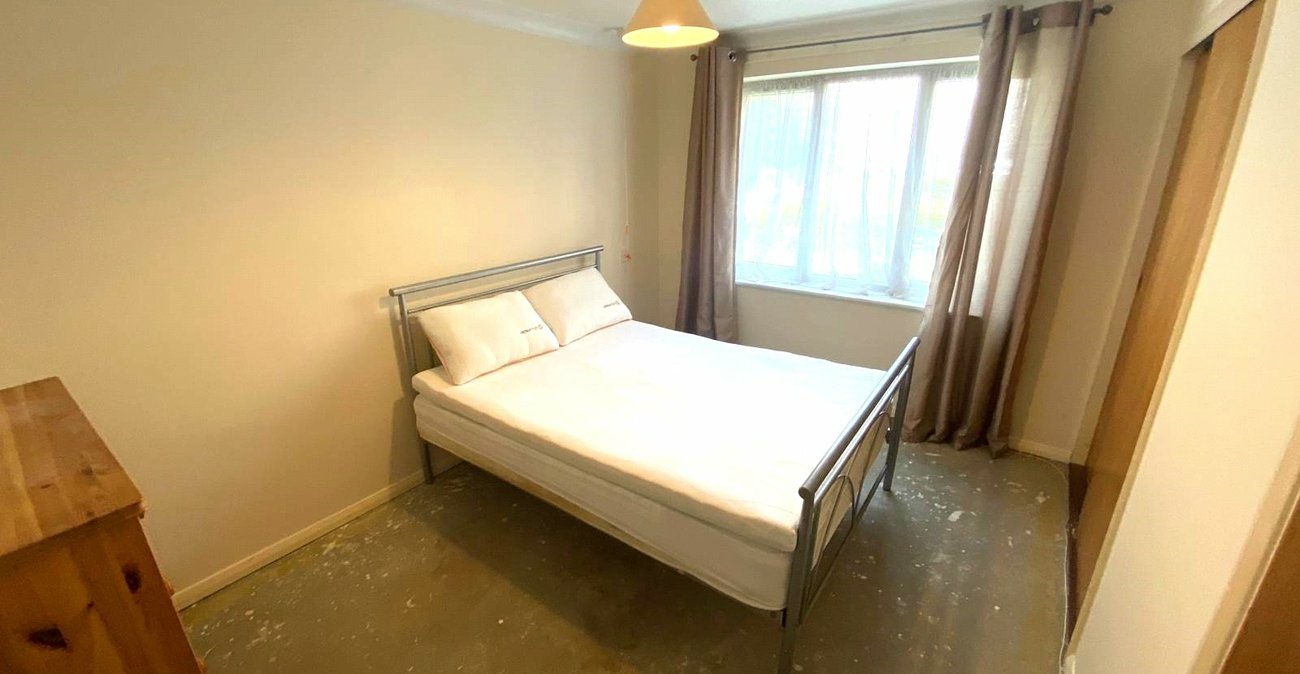 2 bedroom property for sale in  | Robinson Jackson