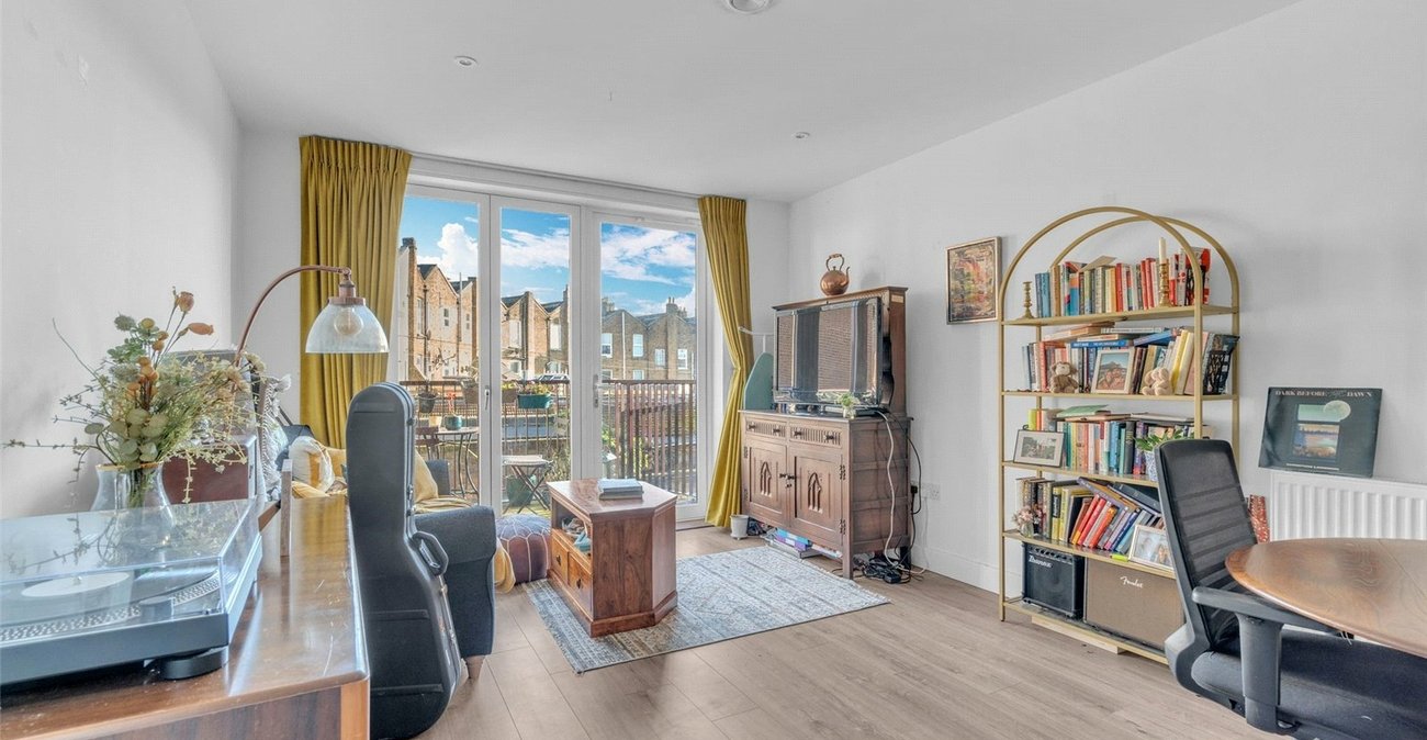 1 bedroom property for sale in London | Robinson Jackson