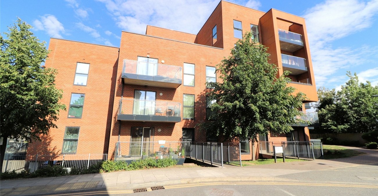 2 bedroom property for sale in Callender Road | Robinson Jackson