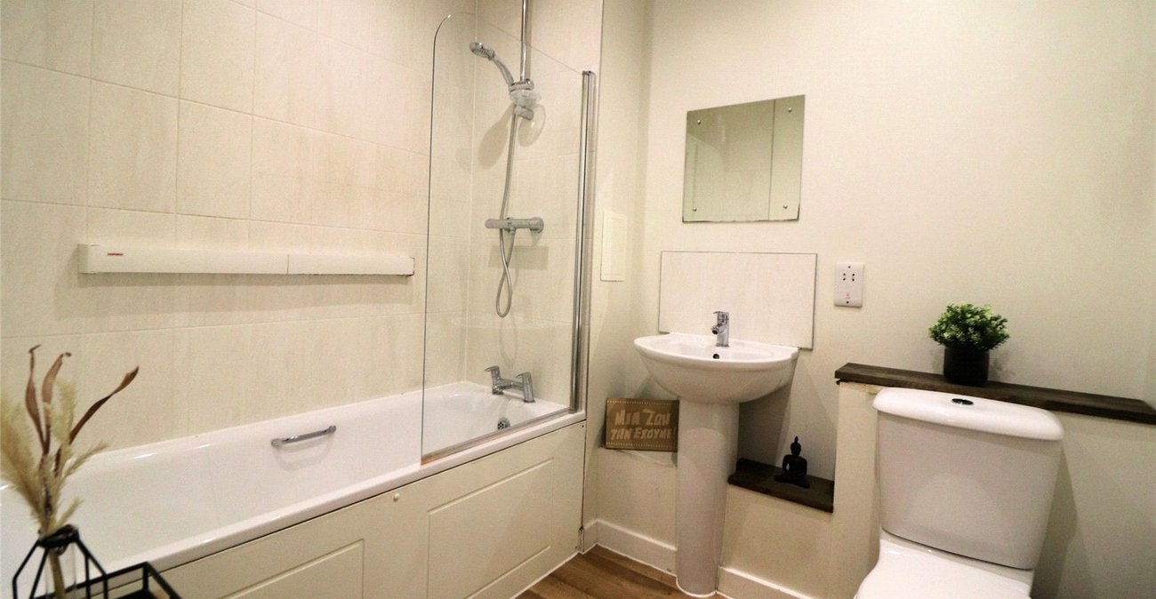 2 bedroom property for sale in Callender Road | Robinson Jackson