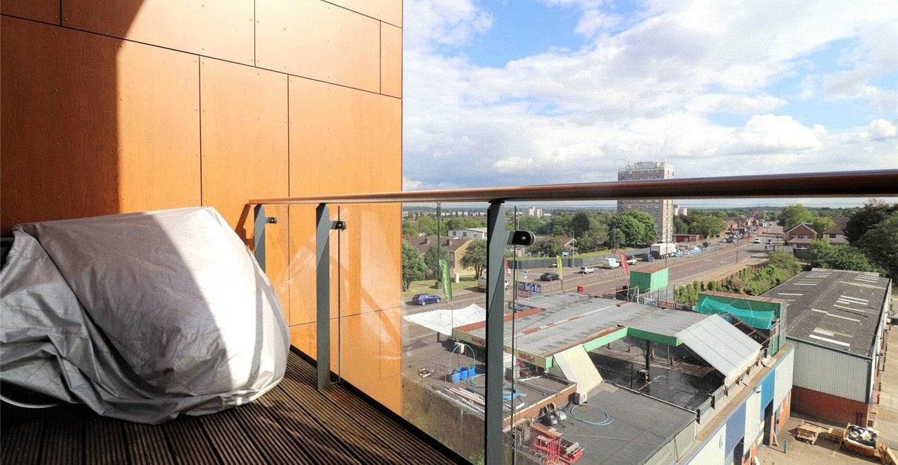 2 bedroom property for sale in Callender Road | Robinson Jackson