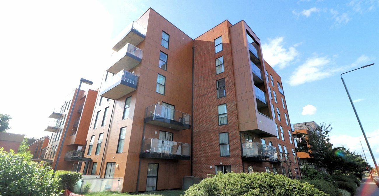 2 bedroom property for sale in Callender Road | Robinson Jackson