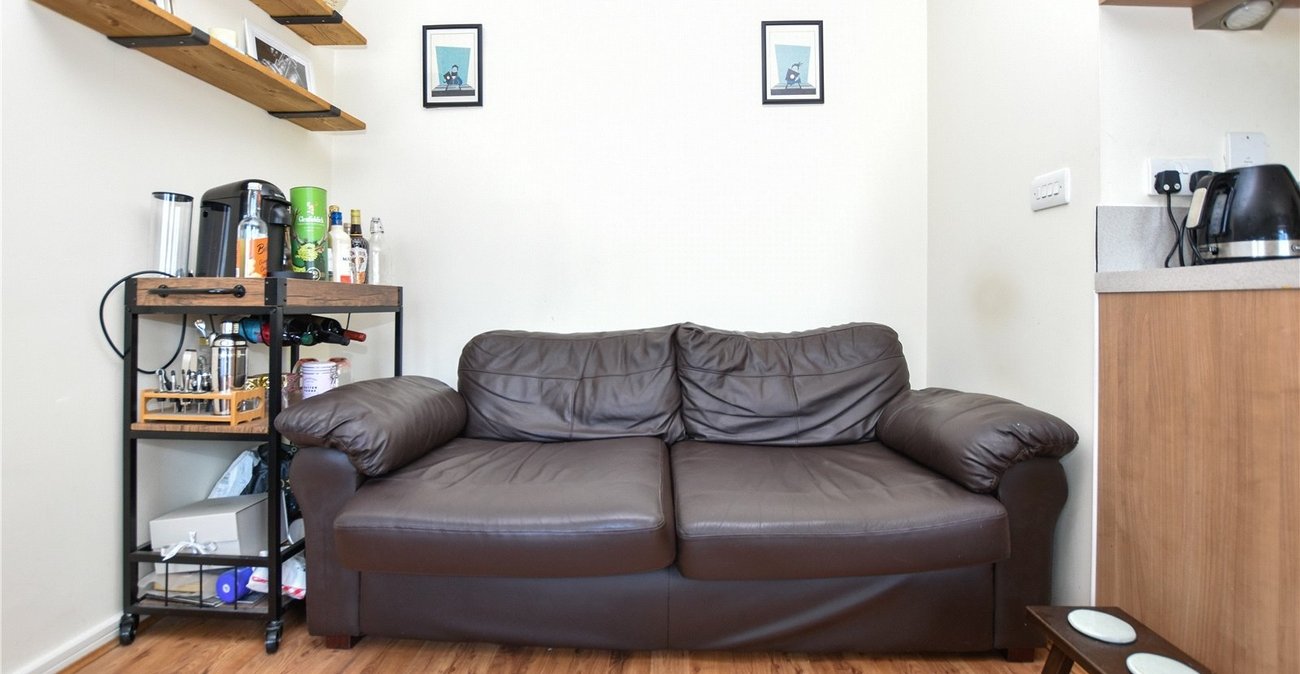 2 bedroom property for sale in Bexleyheath | Robinson Jackson