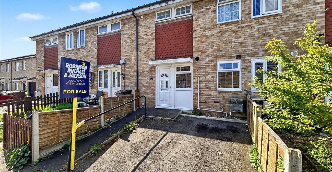 3 bedroom house for sale in Gillingham | Robinson Michael & Jackson