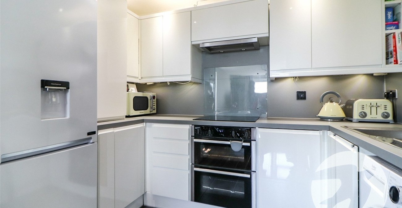 1 bedroom property for sale in Crayford | Robinson Jackson