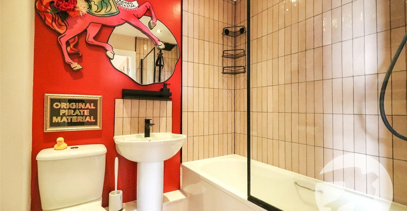 1 bedroom property for sale in Crayford | Robinson Jackson