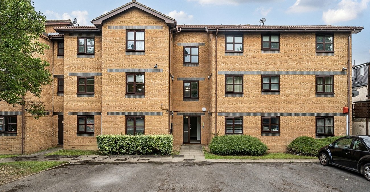 1 bedroom property to rent in  | Robinson Jackson