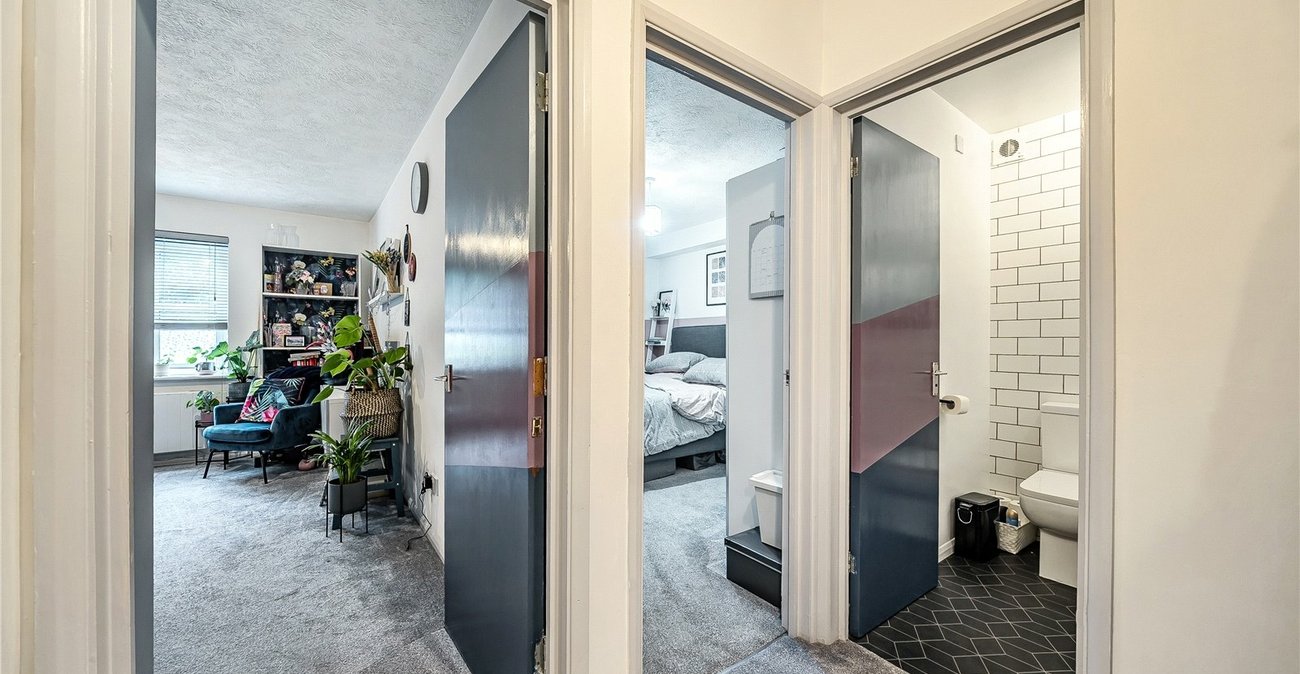 1 bedroom property to rent in  | Robinson Jackson