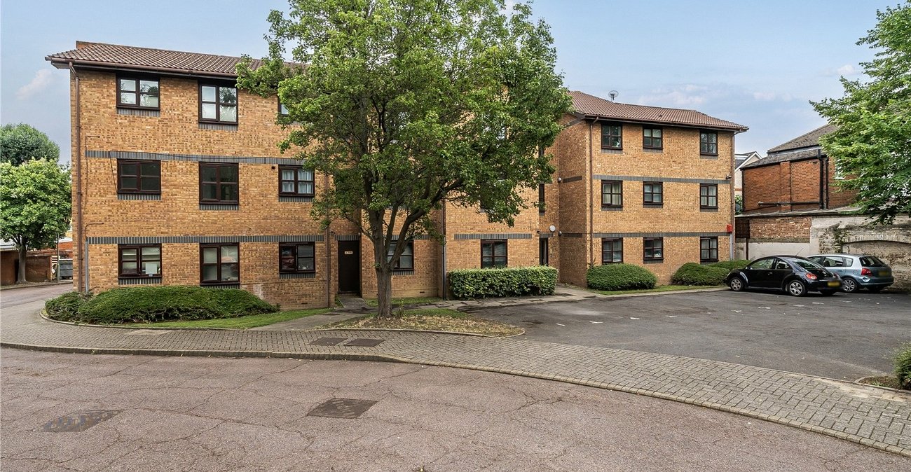 1 bedroom property to rent in  | Robinson Jackson