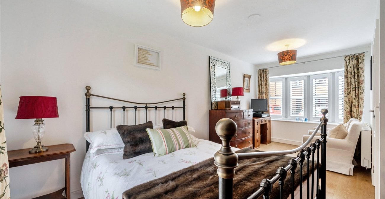 3 bedroom property for sale in Sydenham | Robinson Jackson