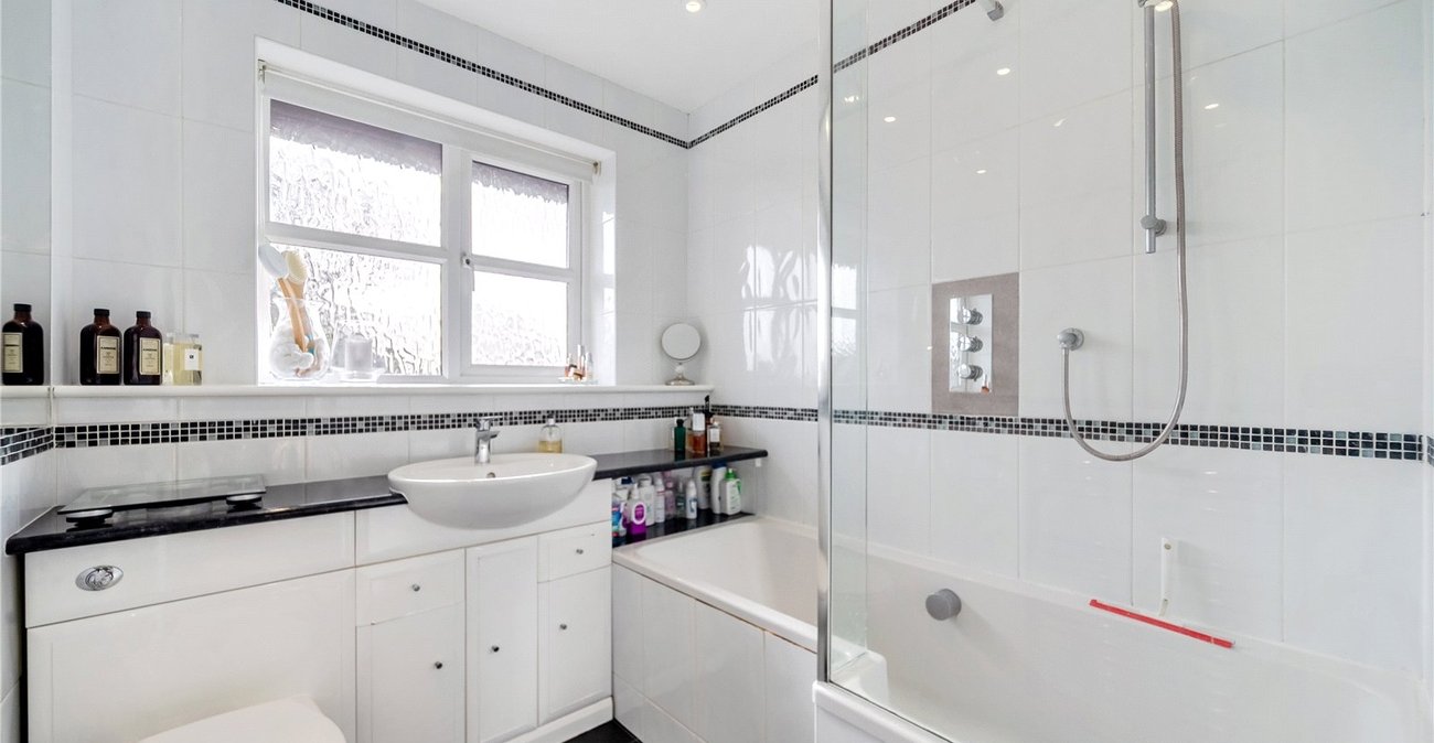 3 bedroom property for sale in Sydenham | Robinson Jackson