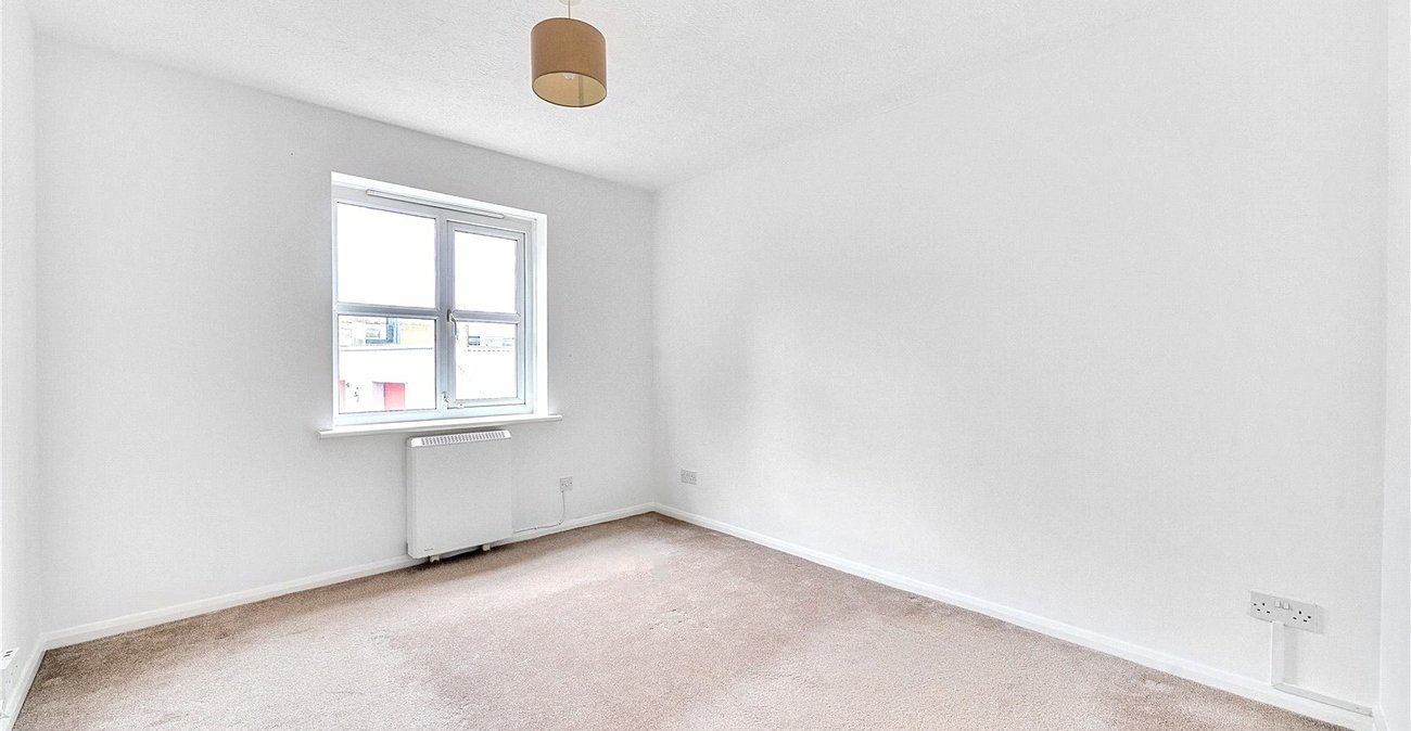 1 bedroom property for sale in Sydenham | Robinson Jackson