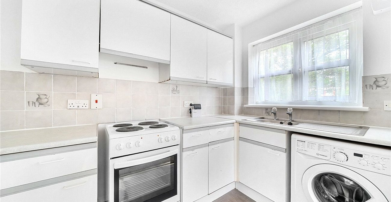 1 bedroom property for sale in Sydenham | Robinson Jackson