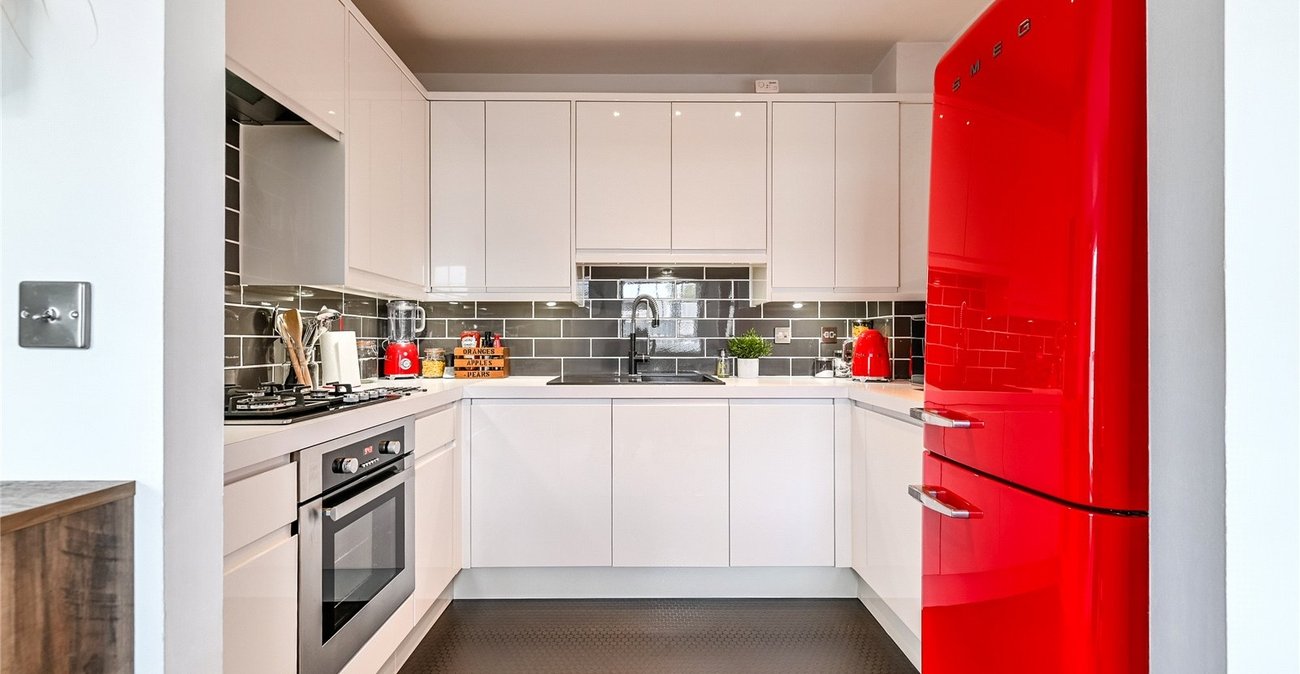 2 bedroom property for sale in Maidstone | Robinson Michael & Jackson