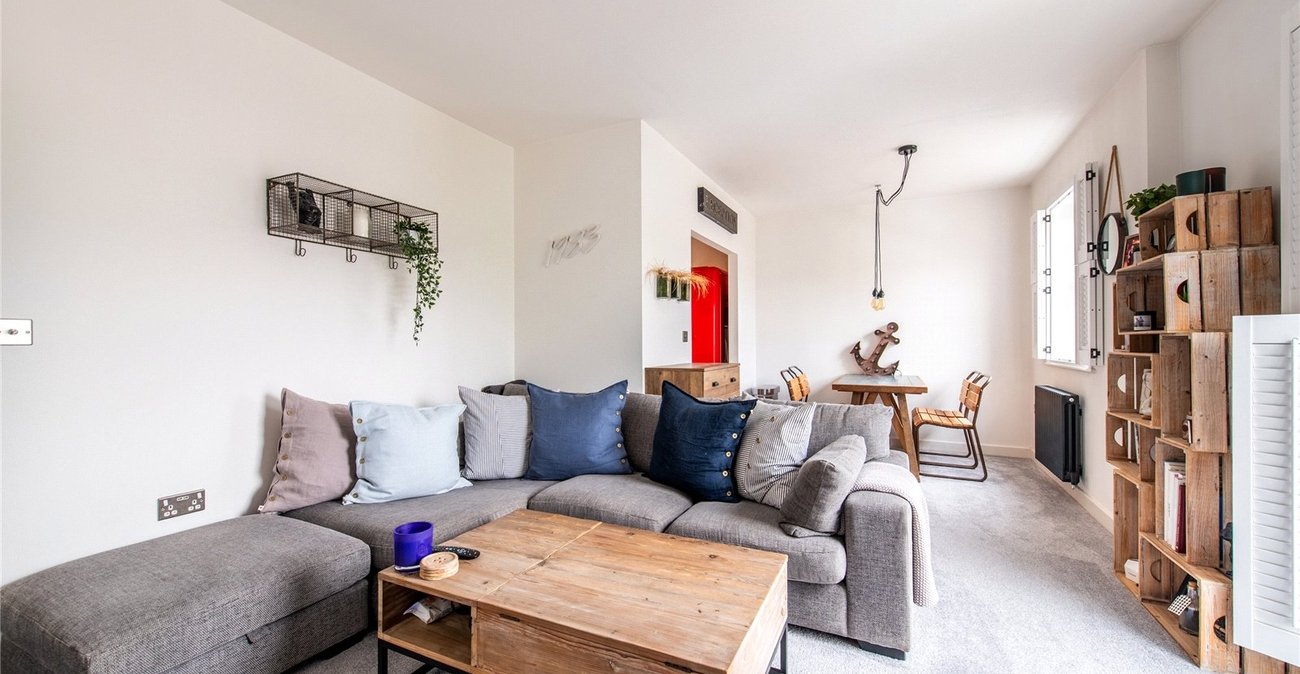 2 bedroom property for sale in Maidstone | Robinson Michael & Jackson
