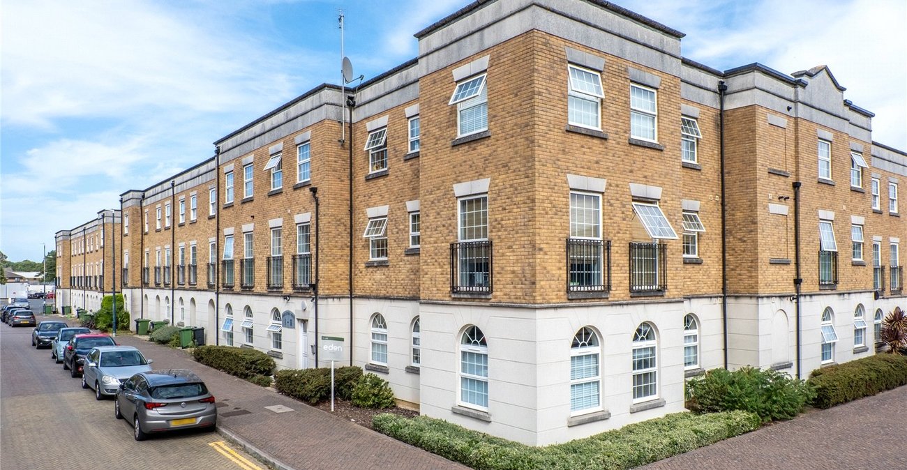 2 bedroom property for sale in Maidstone | Robinson Michael & Jackson