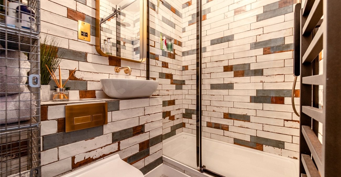 2 bedroom property for sale in Maidstone | Robinson Michael & Jackson
