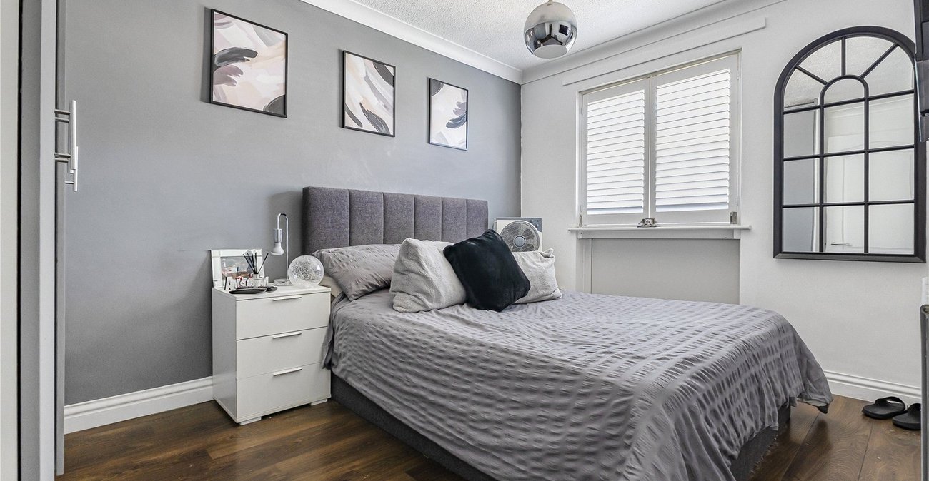 3 bedroom house for sale in Rainham | Robinson Michael & Jackson