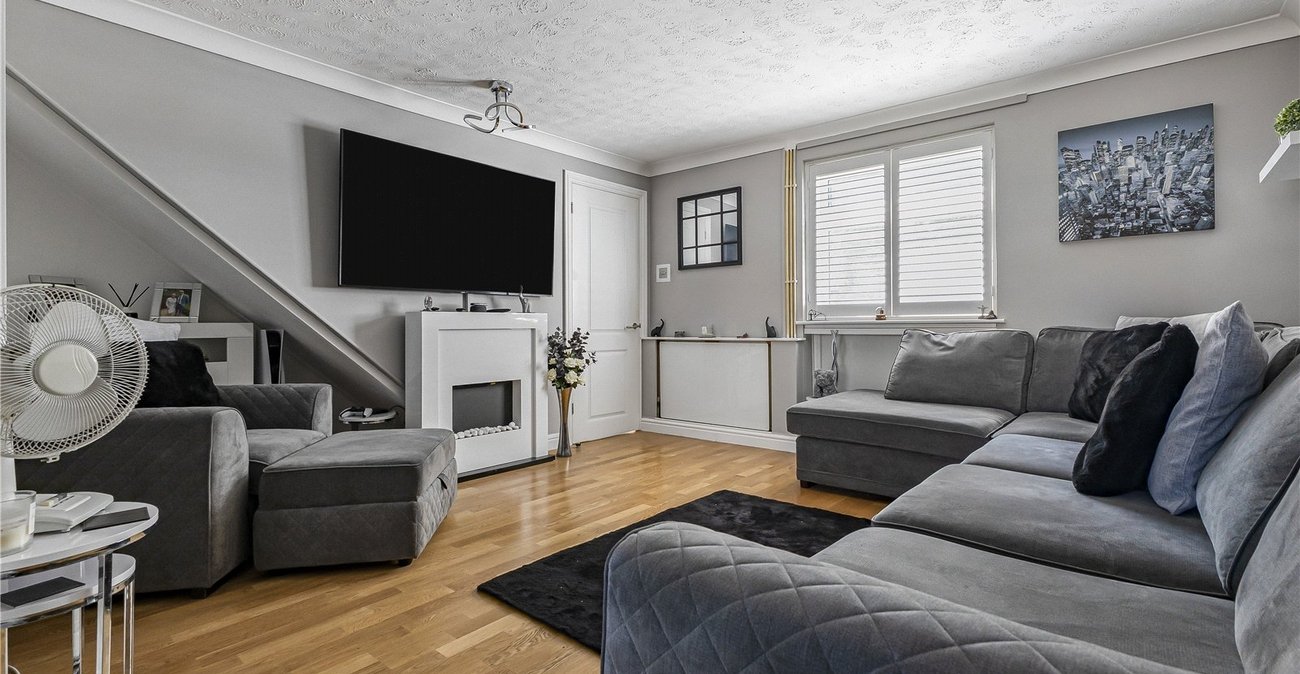 3 bedroom house for sale in Rainham | Robinson Michael & Jackson