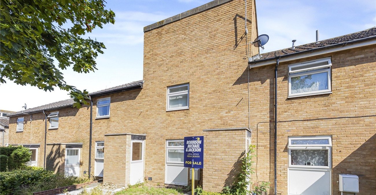 3 bedroom house for sale in Rainham | Robinson Michael & Jackson