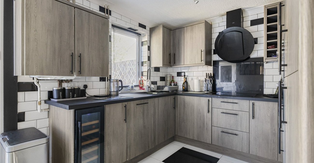 3 bedroom house for sale in Rainham | Robinson Michael & Jackson