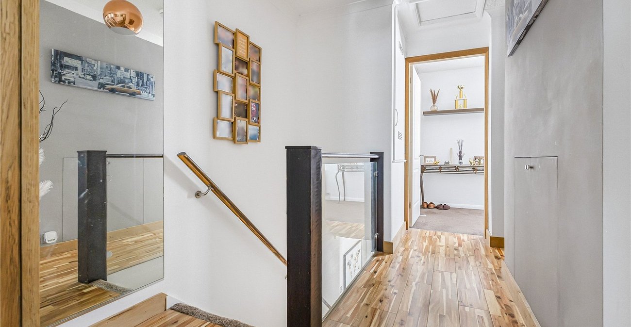 3 bedroom house for sale in Rainham | Robinson Michael & Jackson