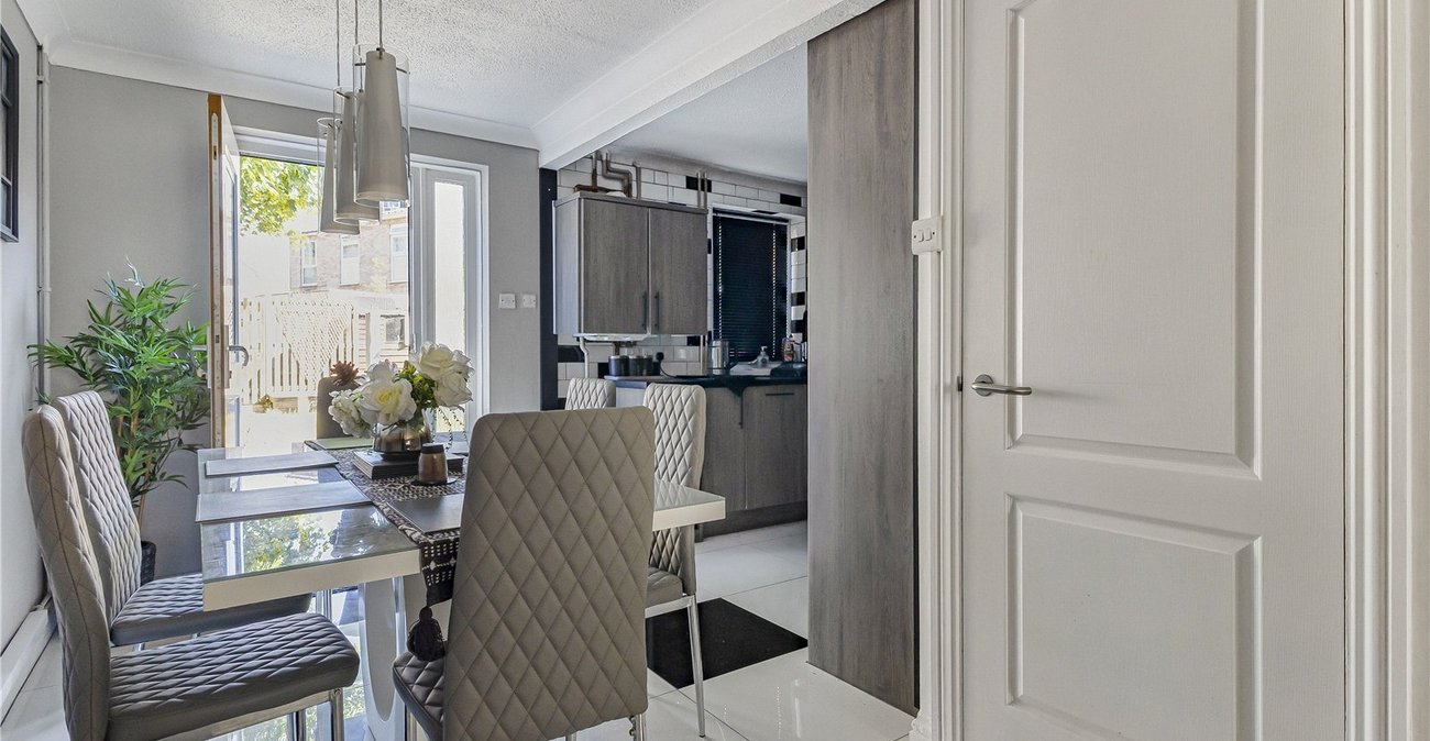 3 bedroom house for sale in Rainham | Robinson Michael & Jackson