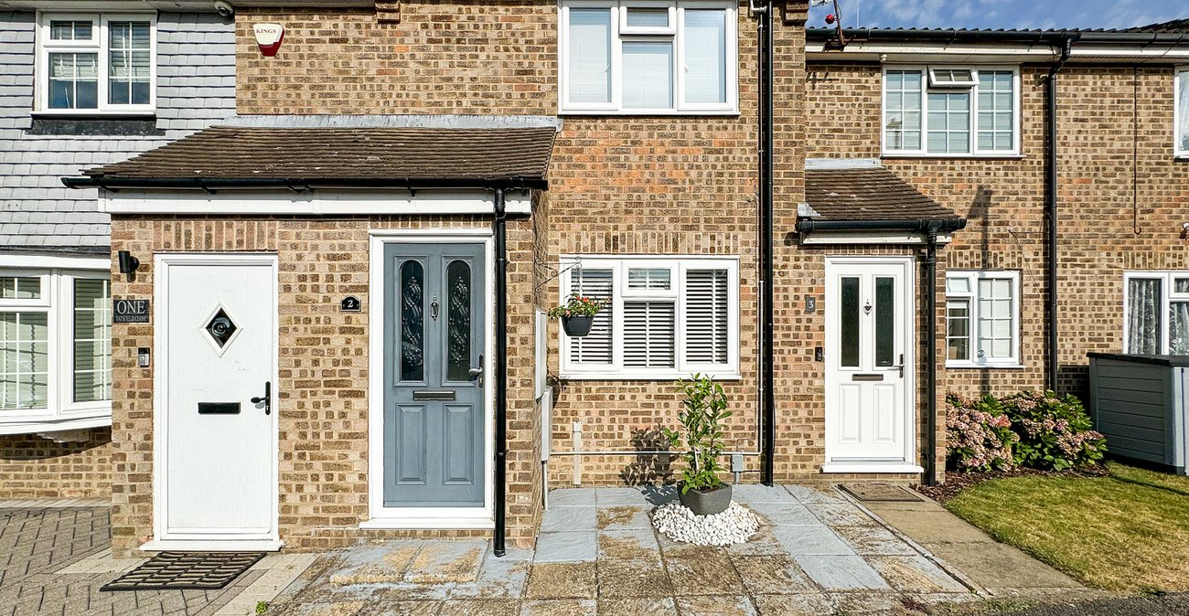 2 bedroom house for sale in Rainham | Robinson Michael & Jackson