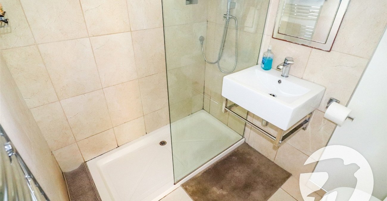 3 bedroom house for sale in Bexleyheath | Robinson Jackson