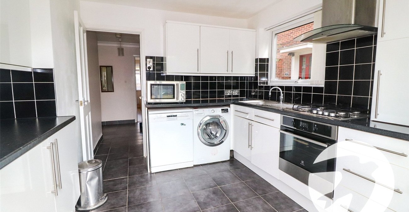 2 bedroom property for sale in Bexleyheath | Robinson Jackson