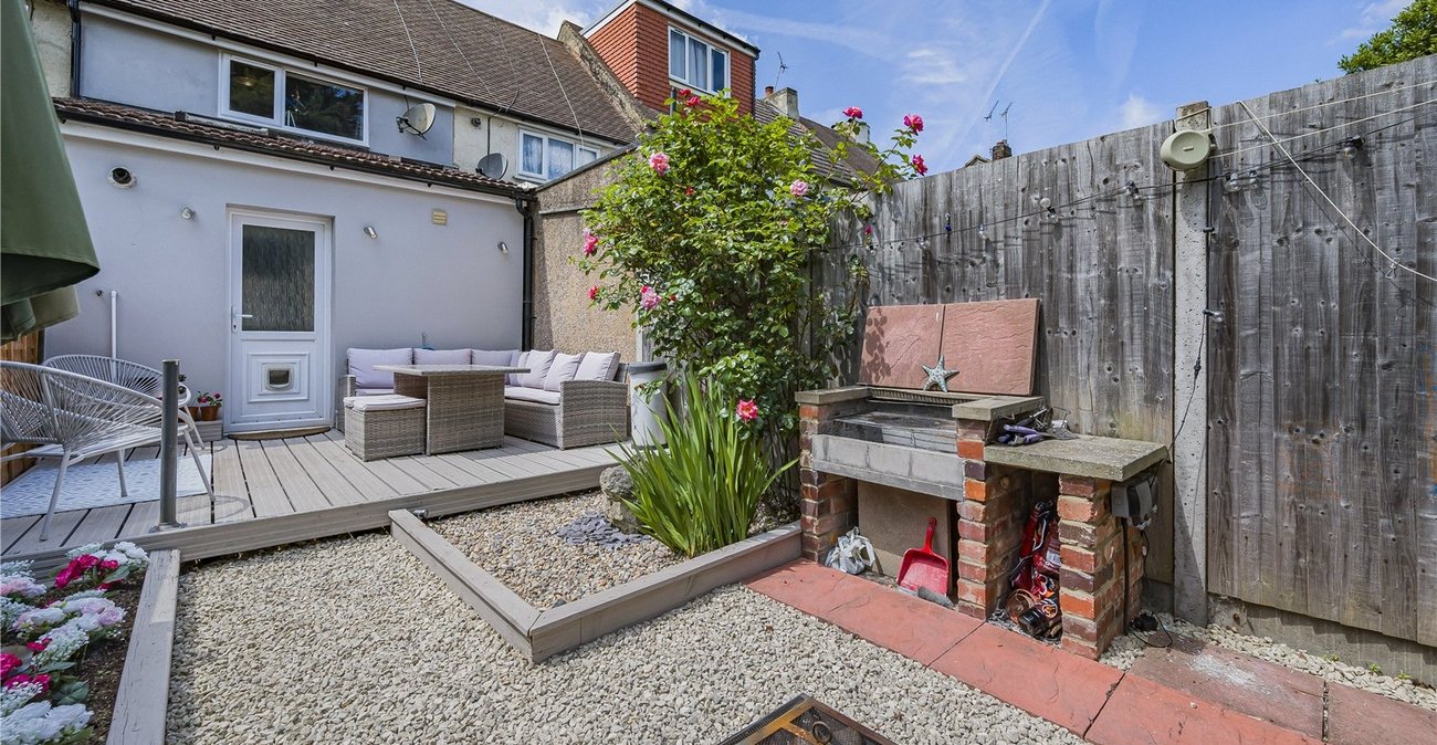 2 bedroom house for sale in Northfleet | Robinson Michael & Jackson