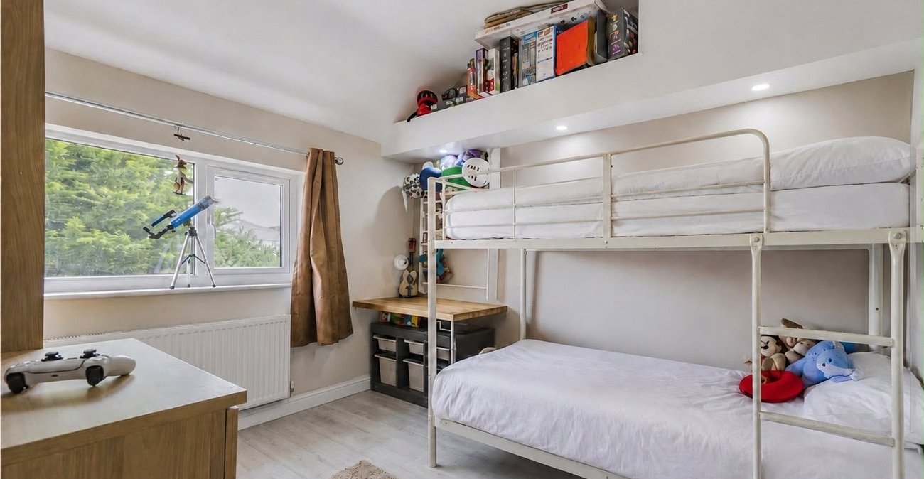 2 bedroom house for sale in Northfleet | Robinson Michael & Jackson