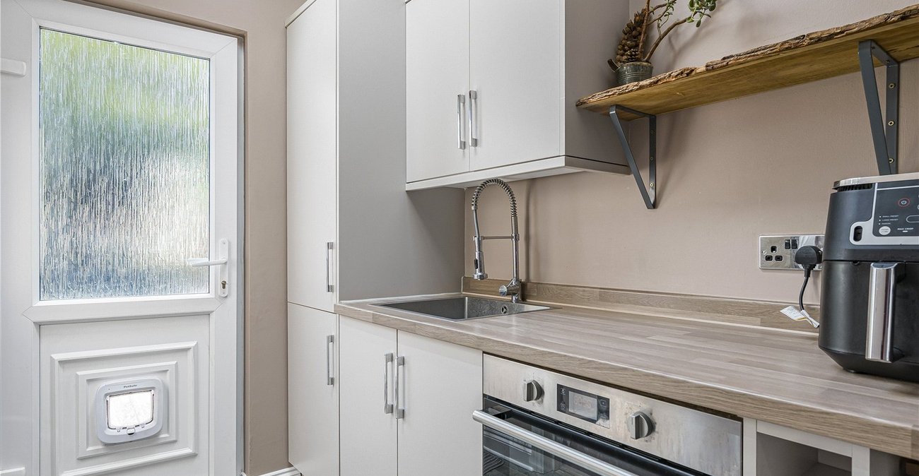2 bedroom house for sale in Northfleet | Robinson Michael & Jackson