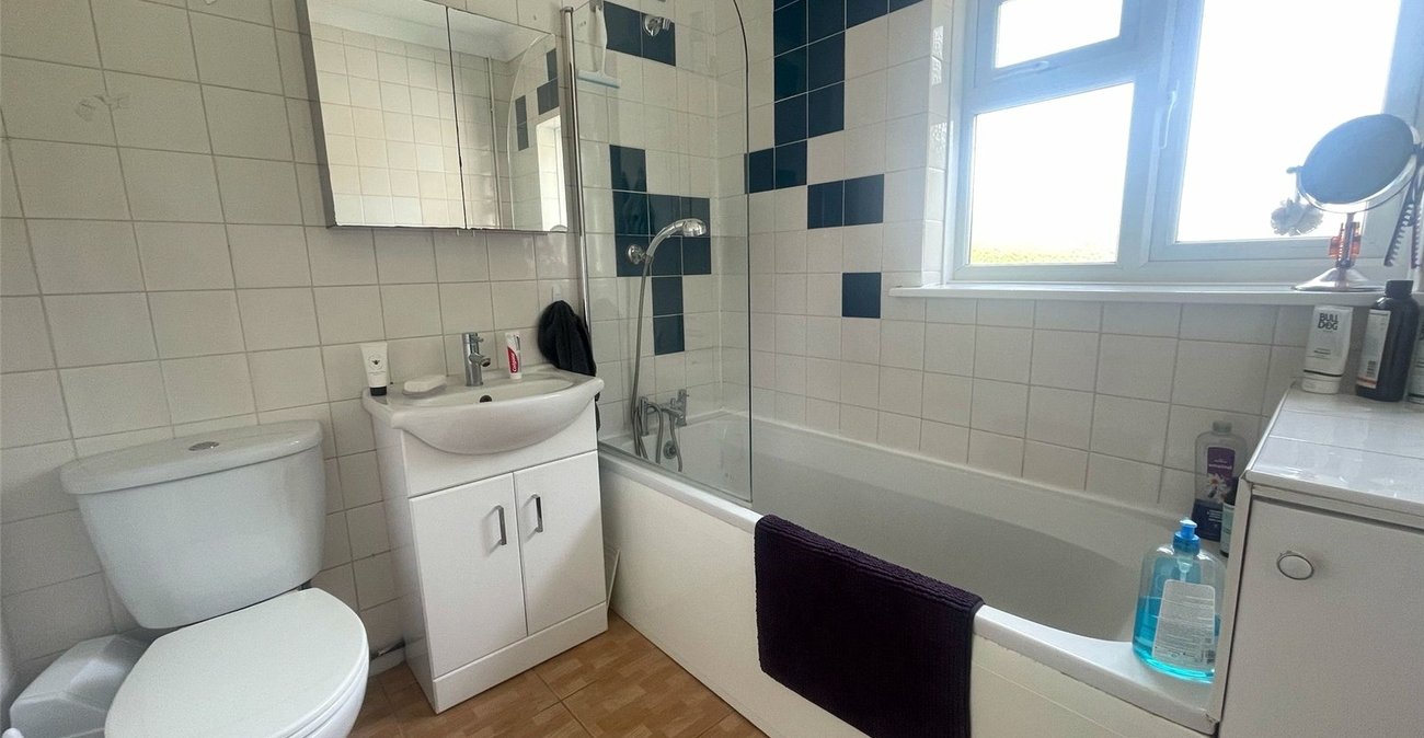 3 bedroom house for sale in Gravesend | Robinson Michael & Jackson