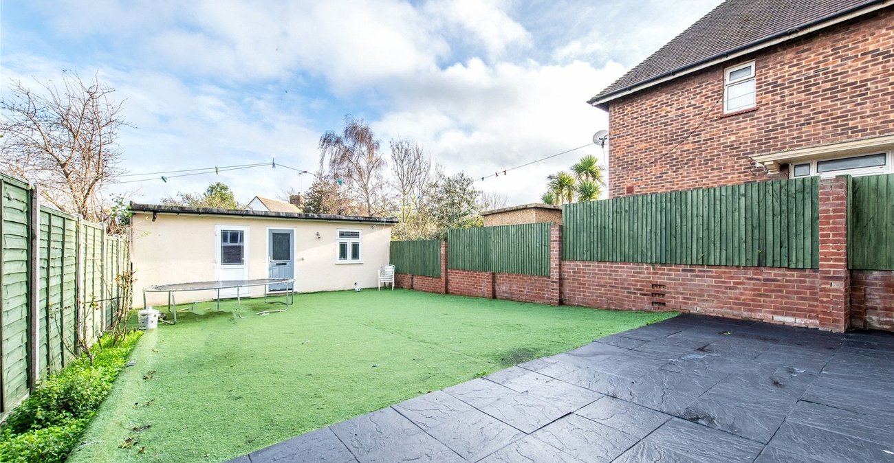 5 bedroom house for sale in Gravesend | Robinson Michael & Jackson